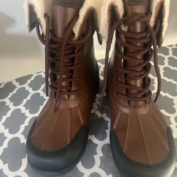 UGG Chocolate and Ebony Lace-Up Boots Women main image 2